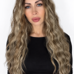 Peruka premium Alice NTPG6/1462 – ciemny blond z jaśniejszymi refleksami, 60 cm