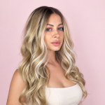 Premium Peruka beżowy blond z ciemniejszym odrostem 40–45 cm SIYA NTSN10A/24S/24Y/1001G